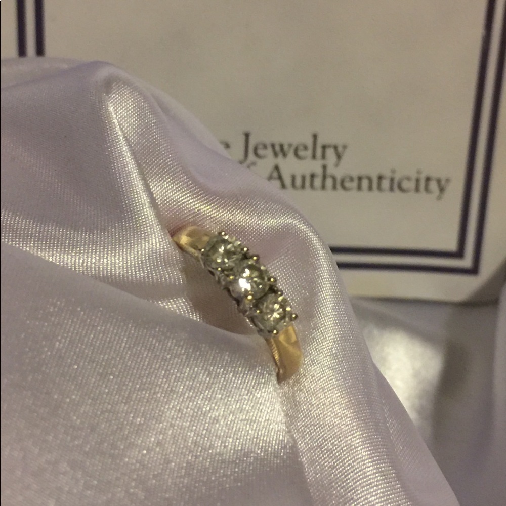 🎁Jc Penney 14Kt Gold 1CTW Diamonds 3 Round Stone
